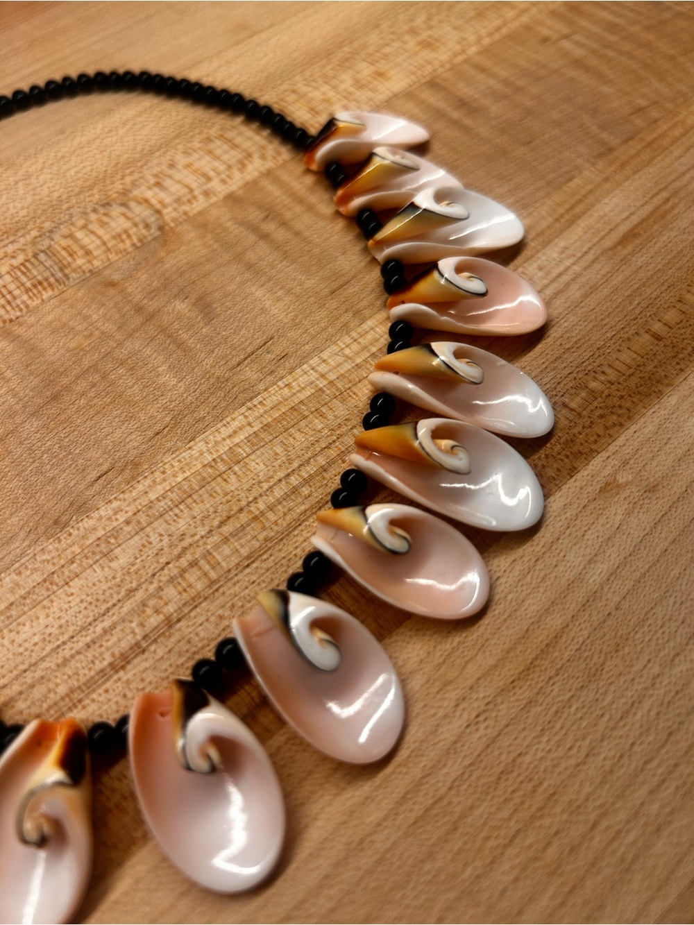 Pink Shell Pendant Statement Necklace - Women Jewelry - Picture 1 of 1